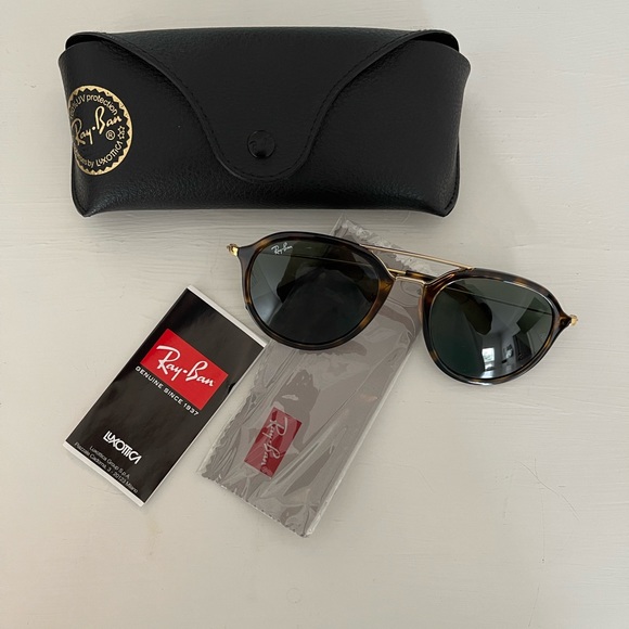 selling ray bans